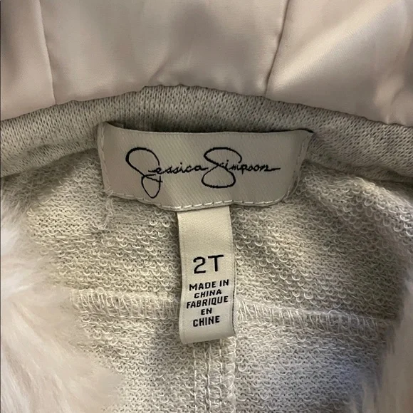 Jessica Simpson Faux Fur Hooded Vest SZ 2T - Picture 2 of 5